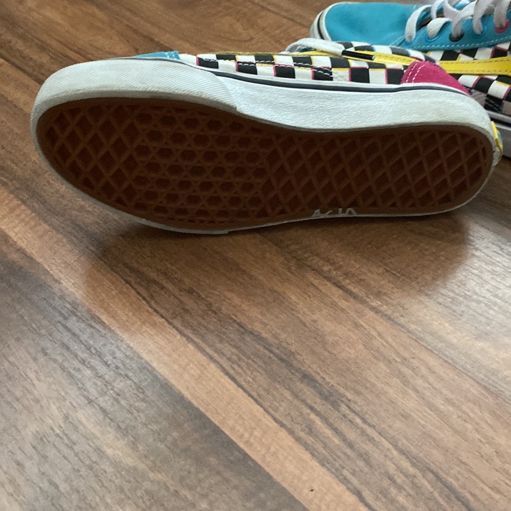 Kids vans sneakers